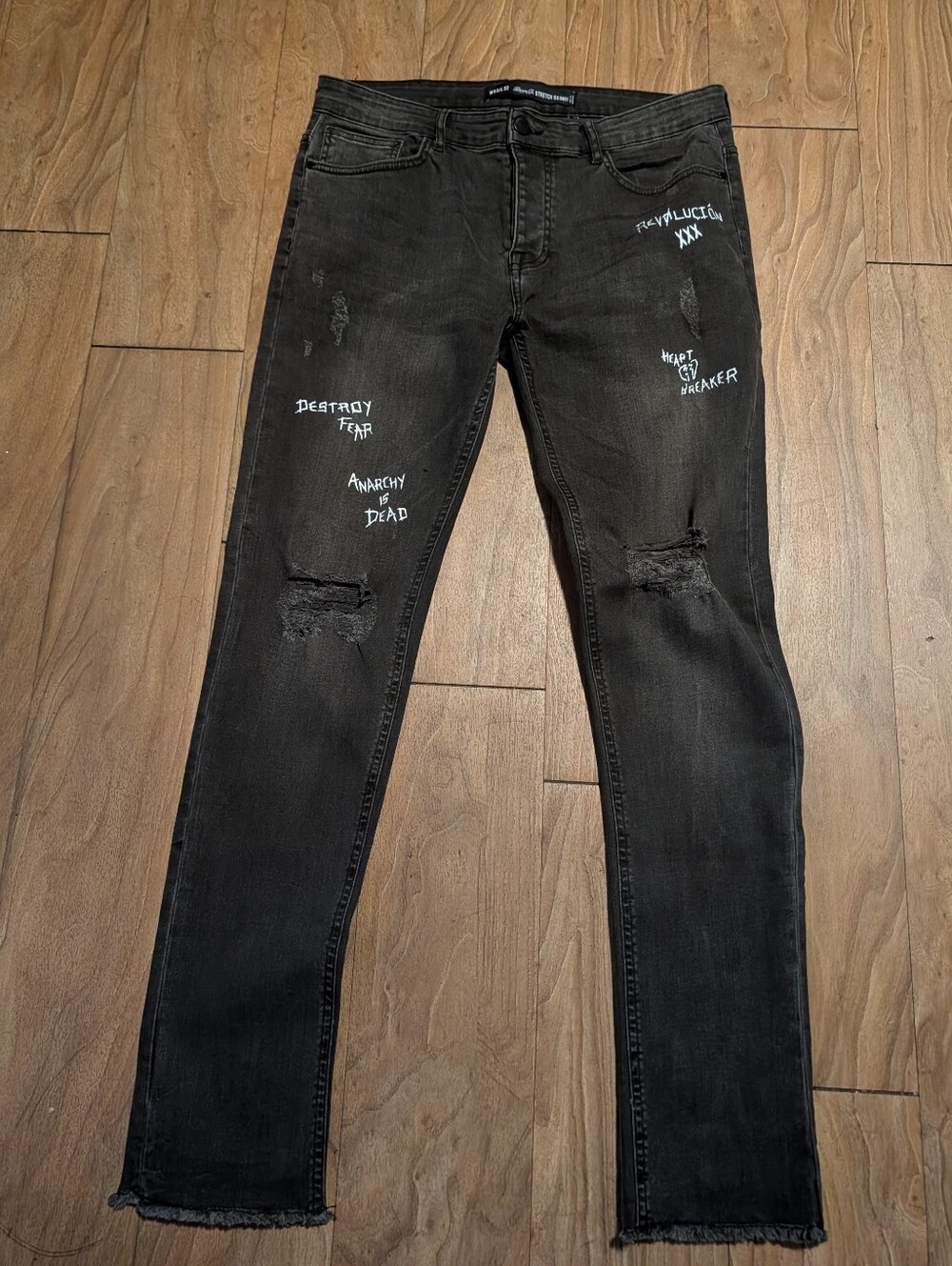 Denim&Co Black Skinny Jeans with Graphic White Text